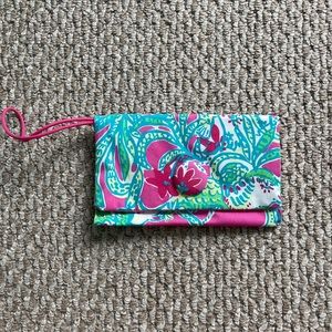 Lilly Pulitzer wallet/wristlet